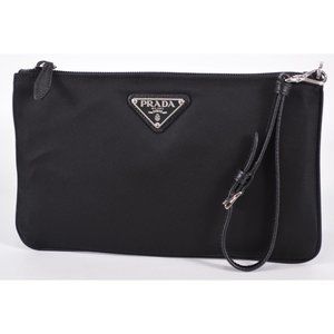 New Prada 1NH545 Black Piatto Maniglia Nylon Zip Top Wristlet Purse Pouch Bag